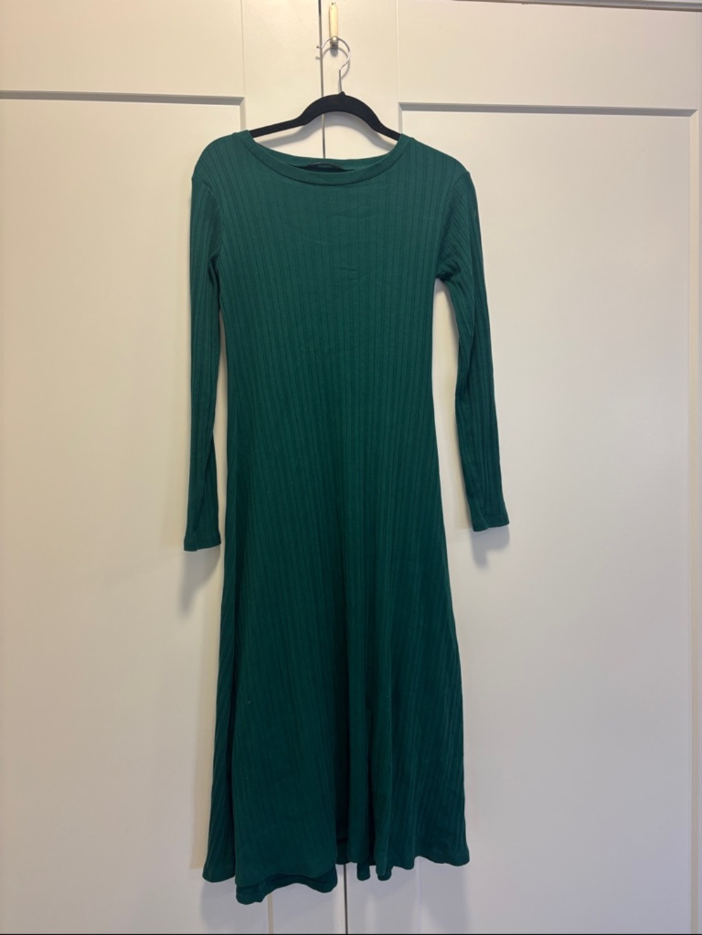Zara long sleeve green ribbed midi dress M